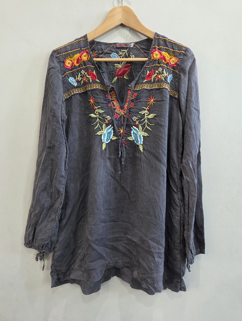 Johnny Was Women’s Top Floral Embroidered Blouse Long Sleeve Size Small